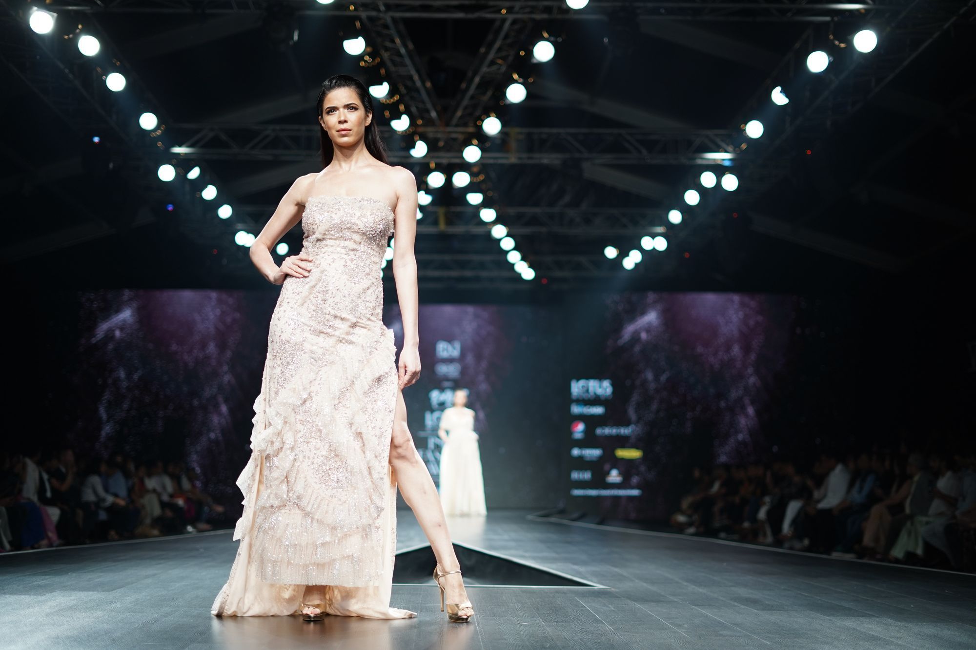 TikTok ermöglichte Jugendlichen, sich in die Fashion Week zu mogeln