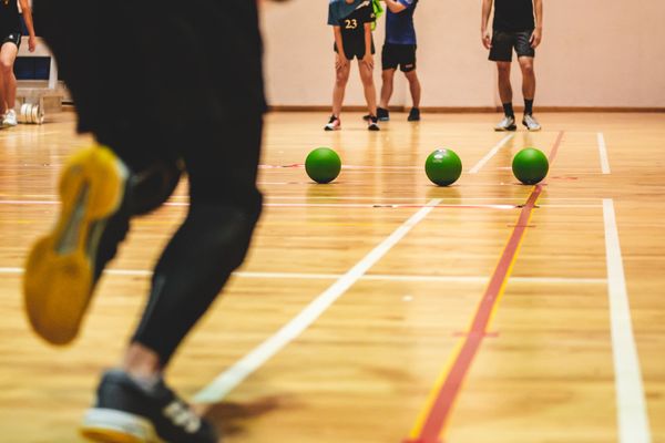 Spiel »Zoogleyball« mit 3 Andachts-Ideen zum Schulalltag