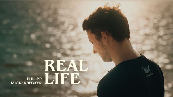 Gruppenstunde mit Andacht zum Film »Philipp Mickenbecker – Real Life«