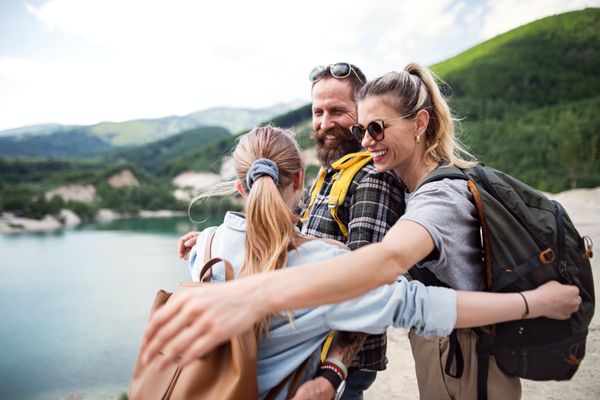 Stiefvater oder Stiefmutter eines Teenagers: Tipps für eine starke Beziehung